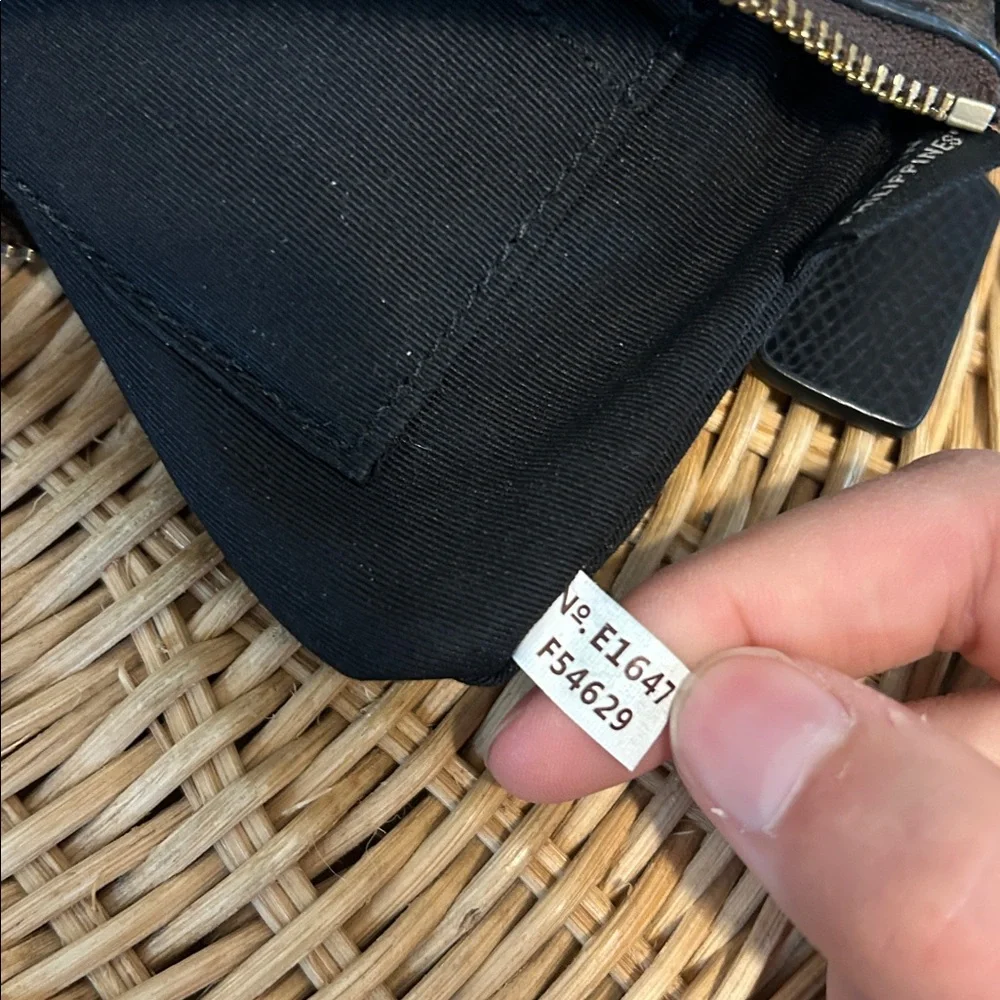 Coach‎ Black Signature Corner Zip Wristlet Brown Black